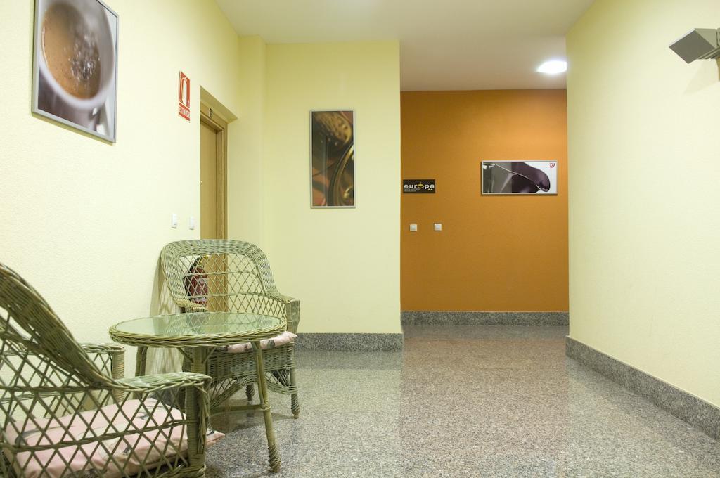 Hostal Europa Castejón Εξωτερικό φωτογραφία